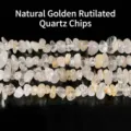 Cuentas de cuarzo rutilado dorado natural en piedras trituradas para bisutería DIY - 5-8mm aprox. 80cm/Tira / Astillas de Cuarzo Rutilado Dorado Natural