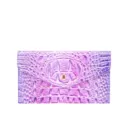 Vista frontal de cartera de mano morada para mujer con textura de cocodrilo - Estilo Sobre de Cocodrilo (PG-5151) / Púrpura Iridiscente