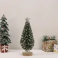 Nordic style green felt Christmas tree tabletop ornament with silver star on wood base - 20cm (Small) / Green Style A
