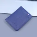 Blaues Saffiano-Leder Herrenportemonnaie mit eleganter dreifarbiger Bandschleife - Vertikaler Stil (868) / Dunkelblau