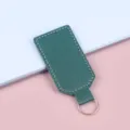 Minimalistische donkergroene PU-lederen sleutelhanger met witte stiksels en metalen ring - Donkergroen