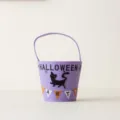 Lila Halloween-Süßigkeitentasche aus Filz mit schwarzer Katze und Party-Banner - Eimertasche (Lila Schwarze Katze) / Lila