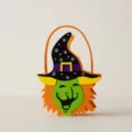 Handgefertigte Halloween-Hexen-Süßigkeitstasche aus Filz in Grün und Orange für Kinder - Elf Hexe Stil