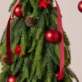 Kit décoration d'arbre de Noël PE de bureau avec boules rouges et cônes de pin - Pack d'Accessoires Rouge (Sans Sapin)