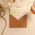 Juego de tarjetas de felicitación vintage de papel kraft con sobre y diseño floral - Sandersonia