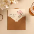 Set de tarjetas de felicitación vintage de papel kraft con flores rosas y sobre incluido - Ramo de Peonías