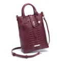 Bolso de mano bordeaux vintage en piel con relieve de cocodrilo y correa ajustable - Fucsia (PG-396)