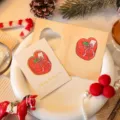 Festive heart-shaped cutout Christmas card with gold foil "Merry Christmas" text. - Christmas Gift / 10 Sheets Set