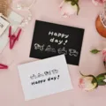 Tarjeta de felicitación con perro ilustrado en blanco y negro y mensaje Happy Day - Tarjeta Felicitación Perro Dorada (Estilo 6) / Pieza Única (Con Sobre)