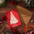 Elegante rote Vintage-Weihnachtskarte mit Goldfolie und Kraftpapier-Umschlag Set - Weihnachtsbaum (Rot) / Einzelpackung (Inklusive Umschlag und Aufkleber)