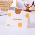 Linda tarjeta de agradecimiento de oso de dibujos animados con lunares amarillos - Estilo de Oso