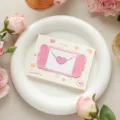 Linda tarjeta de cumpleaños 3D con sobre de alas rosas, motivos de corazón y estrellas - Sobre