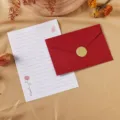 Set de papelería vintage con sobre de lino rojo y sello de corazón dorado elegante - Sin Papel de Cartas / 1 Sobre + 1 Pegatina / Rojo