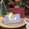 Elegante tarjeta de Navidad con estampado dorado, diseño de muñeco de nieve y sobre rojo - Muñeco de Nieve / Con Sobre y Bolsa OPP