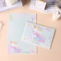 Juego de papelería de cordero de dibujos animados con papel de carta y sobres - Oveja/Conejo con Sombrero de Paja (1) / 8 Sobres + 16 Hojas Rayadas + 10 Pegatinas