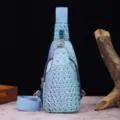 Bolso de pecho vintage para mujer con patrón de cocodrilo, correa ancha azul y herrajes dorados - Bolso de Pecho Retro (PG817-2) / Azul Pavo Real + Azul