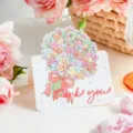 Biglietto d'auguri artistico con bouquet di fiori disegnato e testo Thank You - Stile Stellato