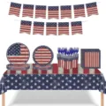Ensemble de fête de l'Indépendance USA avec assiettes et gobelets au style drapeau - Bannière Rétro