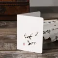 Makrodetail einer kunstvollen chinesischen Grußkarte mit Tuschezeichnung von Goldfischen - Goldfisch-Schwimmmuster / Große Größe mit Umschlag und OPP-Beutel