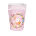 Vue détaillée de gobelets en papier de Pâques roses avec motif de lapin et couronne florale. - Tasse en papier / Lot de 16