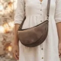 Bolso bandolera vintage de cuero gofrado marrón con correa ajustable para mujer - Estilo Marrón (MG8042-3) / Marrón