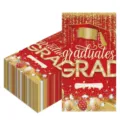 Vue détaillée des serviettes de remise des diplômes rouges avec texte GRAD doré - Red Rectangular Napkin / 20 Pièces/Paquet