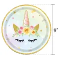 Vue détaillée d'une assiette en papier licorne de 9 pouces avec dégradé arc-en-ciel - Licorne colorée / Assiettes 9 Pouces (Paquet de 24)
