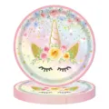 Pile d'assiettes de fête licorne arc-en-ciel avec paillettes dorées et détails floraux - Nouvelle Licorne / Assiettes 9 Pouces (16 Pièces)