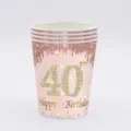 Gros plan de gobelets en papier rose doré pour 40e anniversaire avec paillettes et diamants - 40ème Anniversaire Gobelets en Papier / Lot de 16