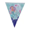 Détail d'un fanion de fête triangulaire sur le thème de la sirène colorée et océan. - Fanion