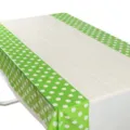 Nappe en plastique jetable à pois verts et blancs pour décorations de fête d'anniversaire - Nappe à Pois Verts / 1 Feuille