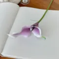 Elegante cala artificial violeta y blanca para decoración del hogar y diseño floral - Violeta Claro