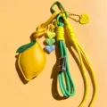 Ciondolo borsa limone portachiavi in pelle PU simpatico accessorio zaino giallo verde stile - Stile Cuore Giallo