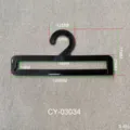 Appendiabiti per sciarpe in plastica nera CY-03034 con dimensioni dettagliate 168mm - Gancio Telaio Rettangolare (CY03034) / Nero