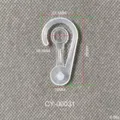 Technical dimension diagram of a clear plastic snap hook for packaging boxes. - CY00031 (Transparent)
