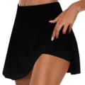 Vue détaillée montrant le short de sécurité intégré de cette jupe de tennis noire plissée. - S / Bas / Noir