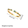 Goudkleurige titanium stalen armband met groene stenen, diameter 60mm, gewicht 22,7g - Gouden Groen Klavertje Vier Stijl (SZ633)