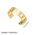 Primer plano de brazalete de sol de acero dorado con especificaciones de medidas. - Estilo de Resplandor Solar Hueco (YY263) / Dorado