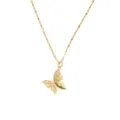 Detalle de un collar con colgante de mariposa dorada con ala de circonitas brillantes. - Colgante Mariposa Estética Asimétrica (XL110573) / Dorado