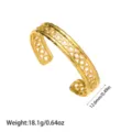 Vista detallada de un brazalete bañado en oro de 18K con medidas de ancho y peso real - Estilo Geométrico de Cadena Hueca (YY42) / Dorado