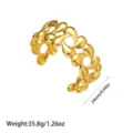 Detailansicht eines 18K vergoldeten Titanstahl-Blattarmreifs mit Maßangaben - Kontinuierlicher Tropfenblatt-Stil (YY311) / Gold