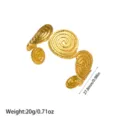 Vista detallada del brazalete espiral bañado en oro 18K con peso y medidas indicados - Brazalete abierto de discos en espiral con relieve (YY16)