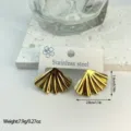 Detailed view of geometric gold striped fan-shaped earrings with size and weight measurements - Shell Texture Fan Style (ES846)