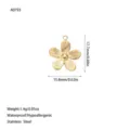 Technical view of a gold-plated flower pendant with detailed dimensions and weight - Textured Five-Petal Flower Style (A0793) / Gold