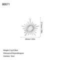Primer plano de un colgante sunburst de acero inoxidable con talla y materiales - Estilo de Rayo de Sol (B0071) / Color acero
