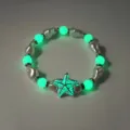 Detail van lichtgevende zeester hanger met elegante barokke parels voor dames - Groen Lichtgevende Armband (17#)