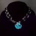Glow in the dark shell necklace featuring blue luminous pendant and leopard print strap - 6 # White k blu-ray necklace