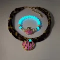 Luminous beach shell jewelry set with glowing beads, leopard print cord and star accents - 25#金色玫红项链手串套装