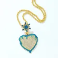 Nahaufnahme eines Hip-Hop-Herzanhängers mit blauer Emaille und funkelnden Strasssteinen. - Seil-Kette (GXL-5039) / 0.3*60cm / Gold (Leuchtend Blaues Herz)