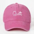 Berretto da baseball regolabile in poliestere rosa lavato con ricamo Queen bianco - Taglia unica / Rosso rosa